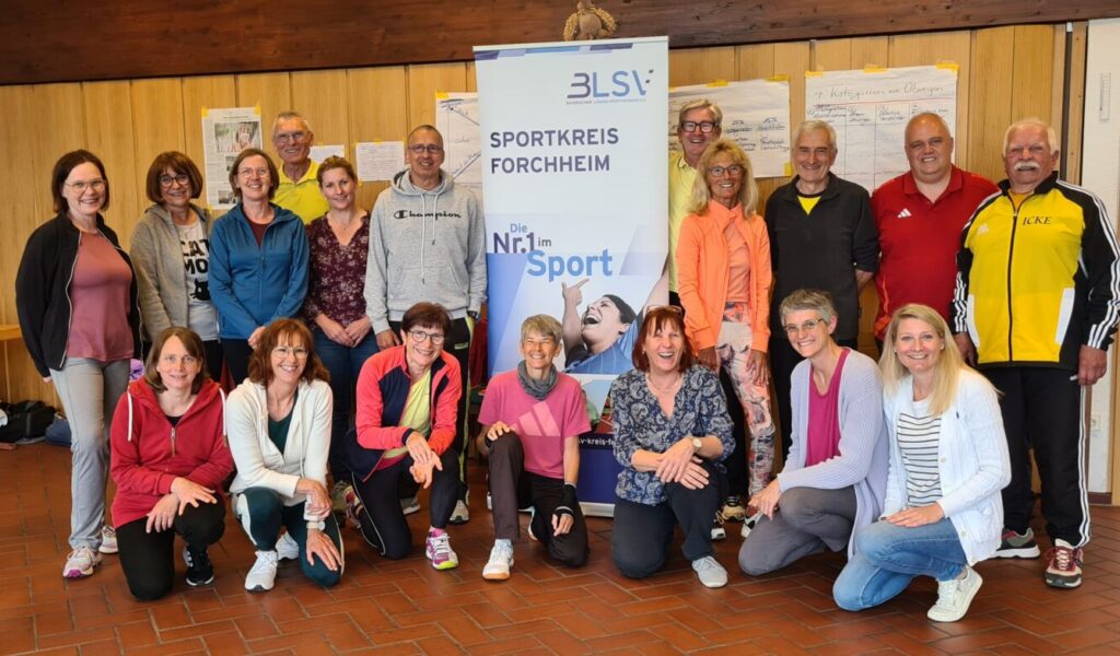 Gruppenbild der Teilnehmer