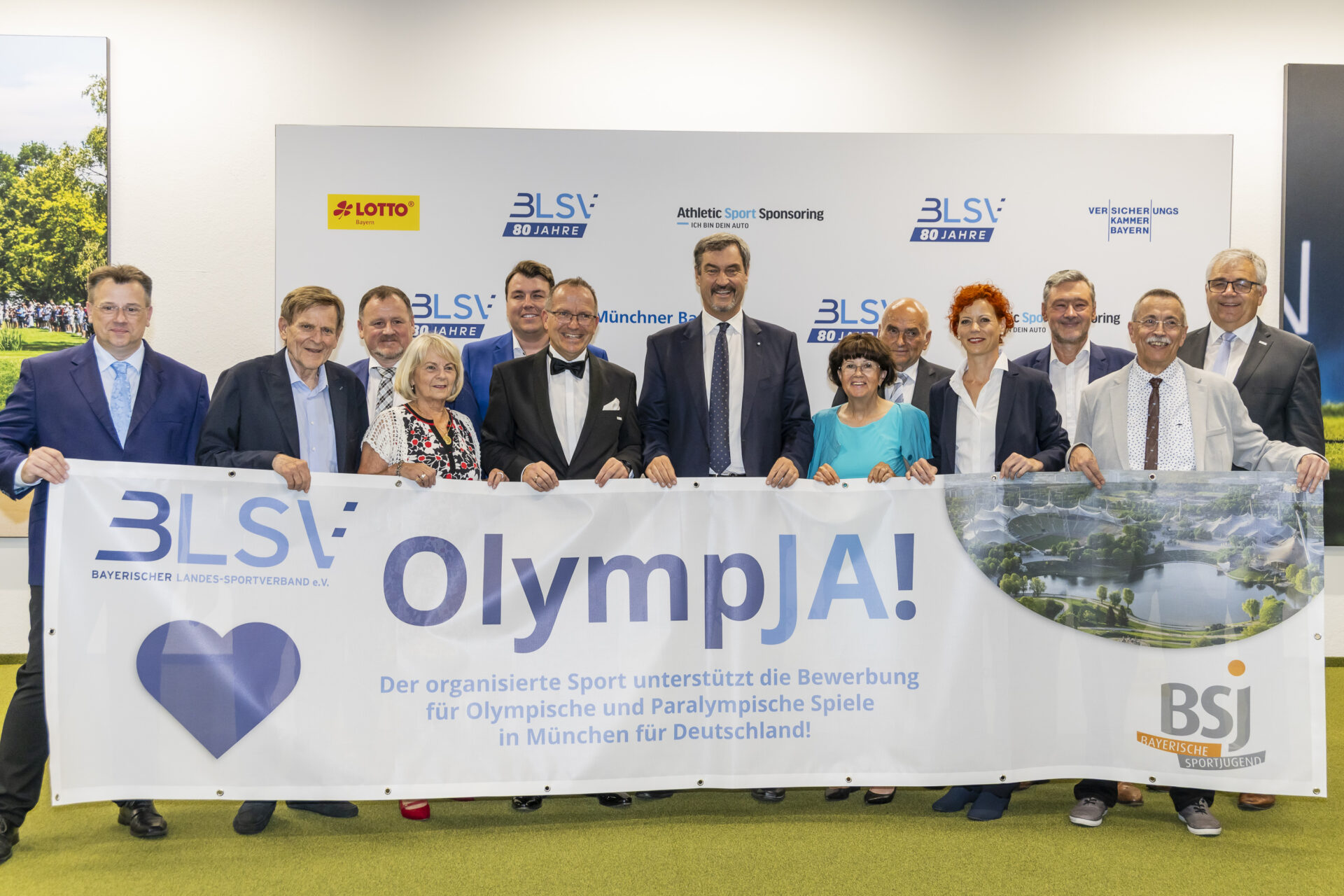 Das BLSV-Präsidium und der Bayerische Ministerpräsident, Dr. Markus Söder (Mitte)) stehen hinter der Münchner Olympia-Bewerbung.
