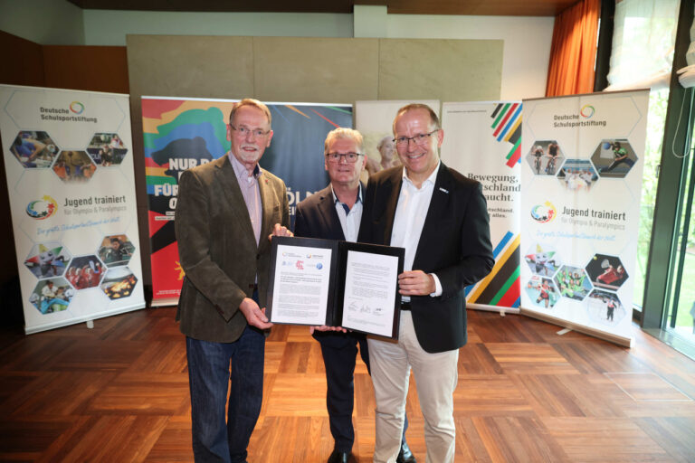 Gemeinsame Erklaerung LSBs Jugendtrainiert mit Thomas Härtel, Stefan Klett und Jörg Ammon